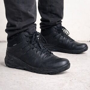 Danner GTX Tactical Boots Mens 10.5 Black Gore-Tex Vibram Sole Hiking Waterproof